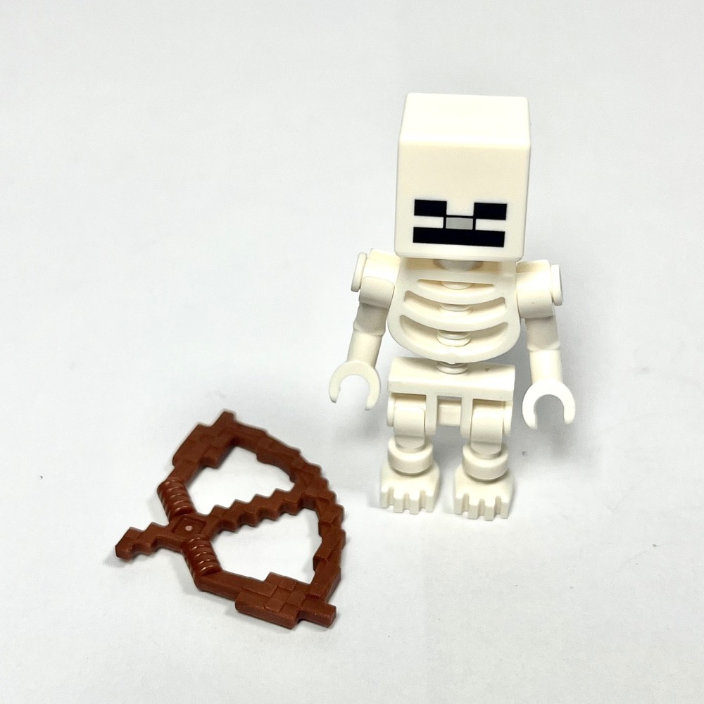 LEGO Minecraft Skeleton Minifigure with Brown Bow Weapon Accessory min011